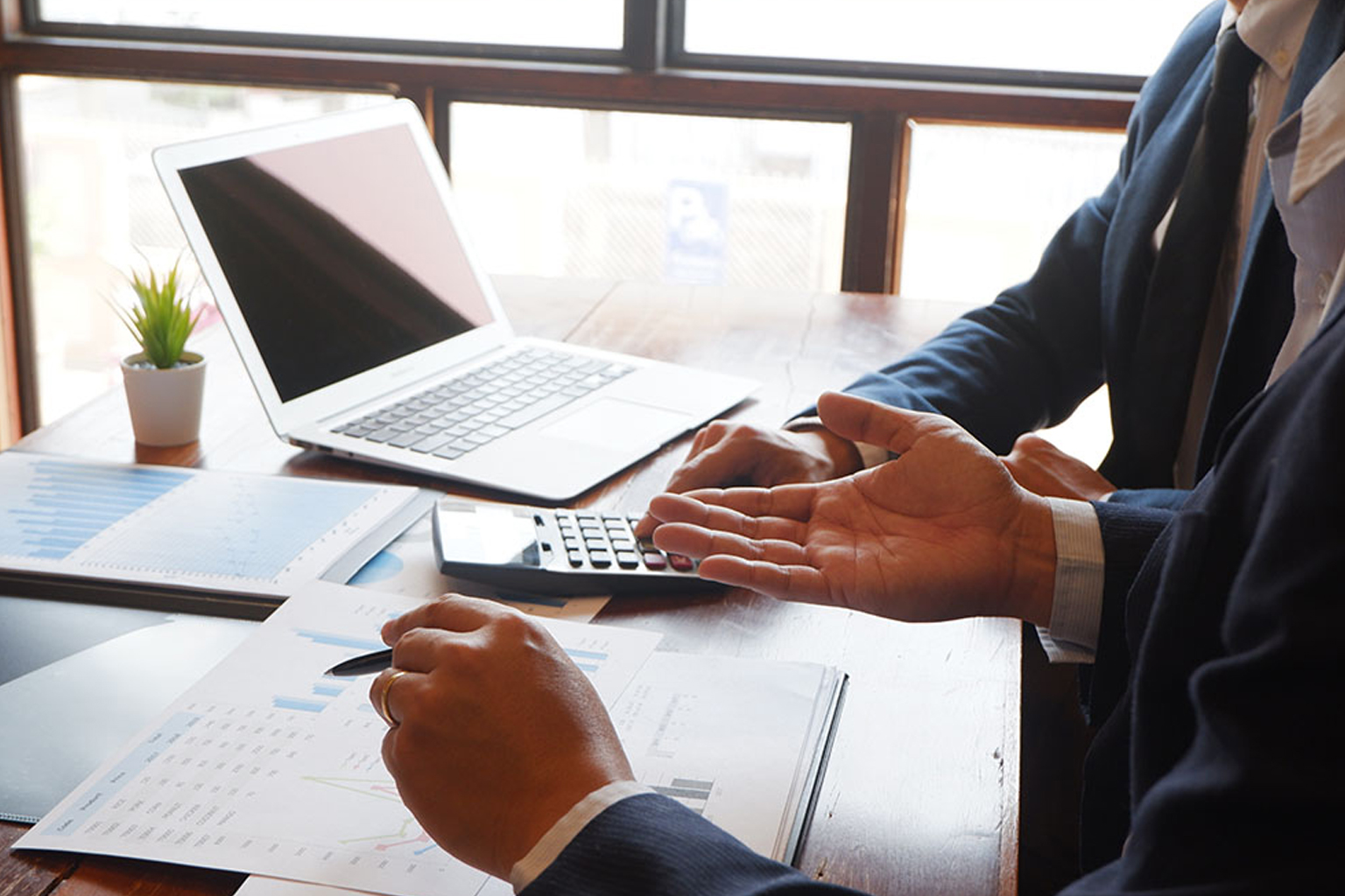 Nuestro Equipo de Comercio